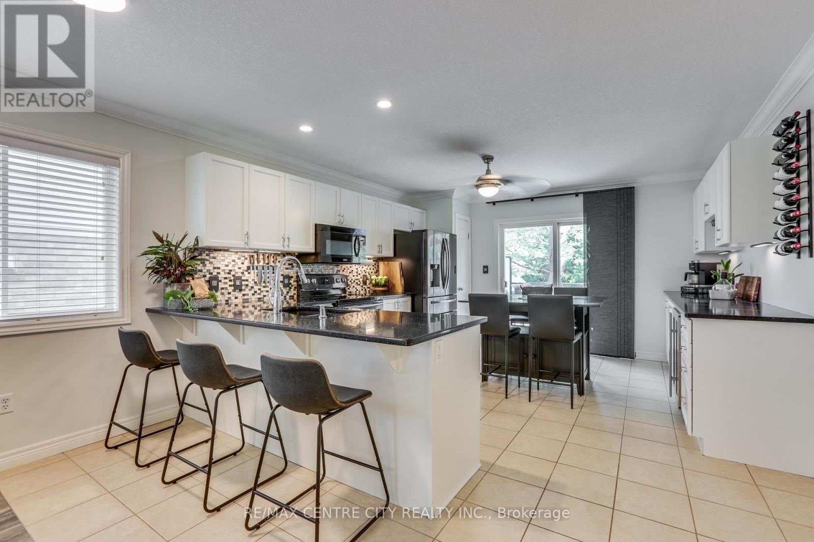 1956 Foxwood Avenue, London North, Ontario  N6G 0C5 - Photo 11 - X13169922