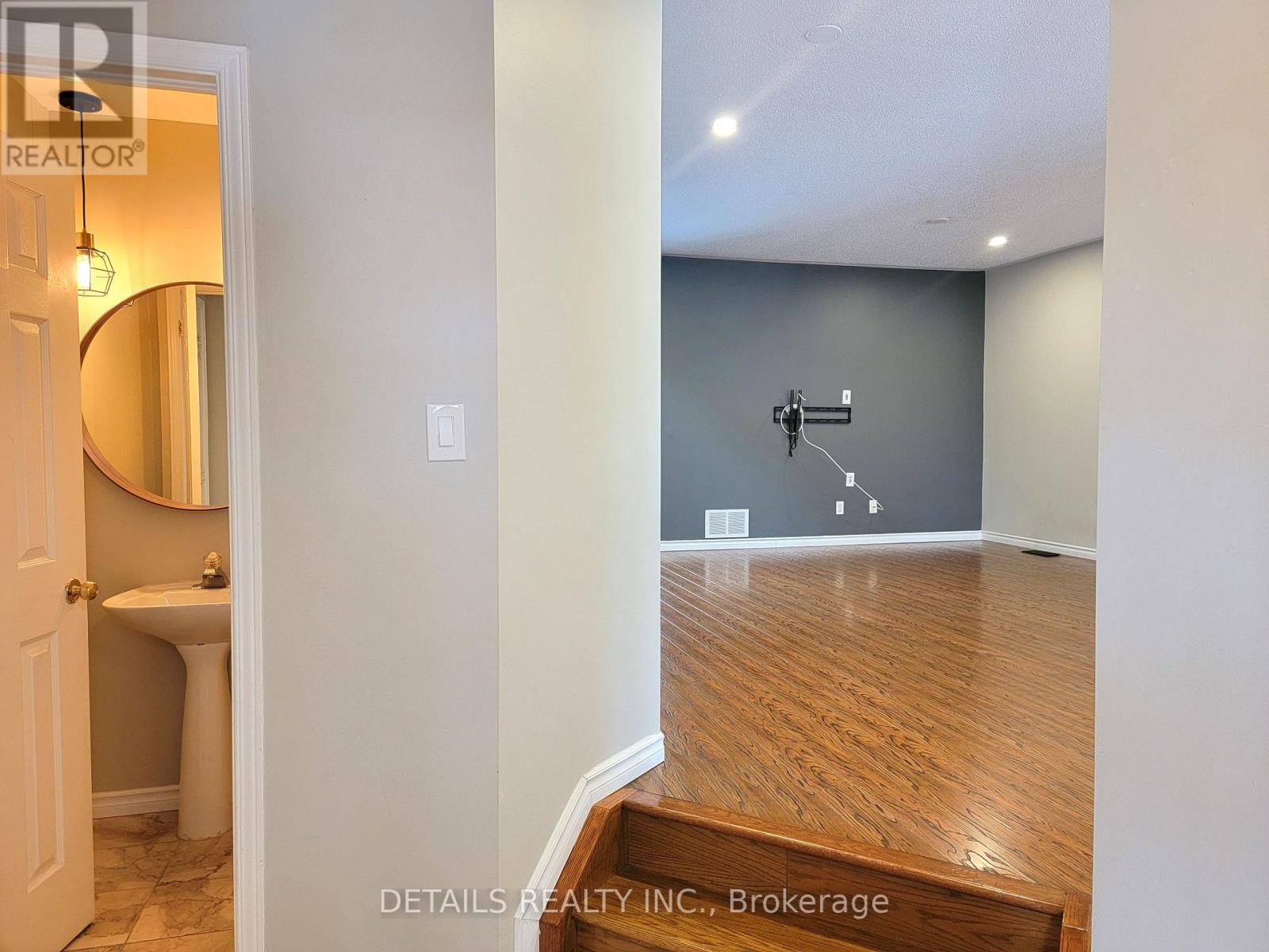 171 Windhurst Drive, Ottawa, Ontario  K2G 6H9 - Photo 2 - X13169722