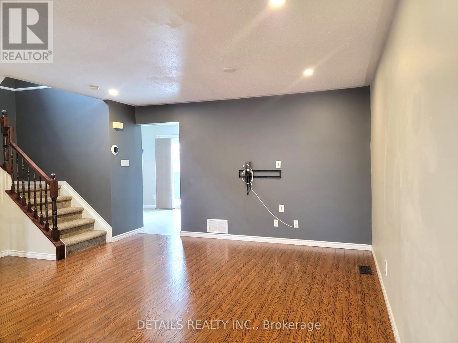 171 Windhurst Drive, Ottawa, Ontario  K2G 6H9 - Photo 4 - X13169722