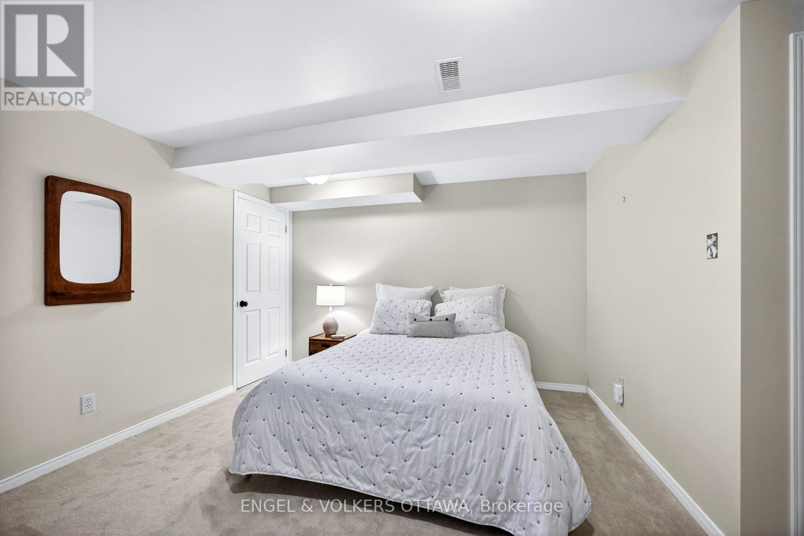 36 Brigadier Private, Ottawa, Ontario  K1N 1E6 - Photo 39 - X13169886