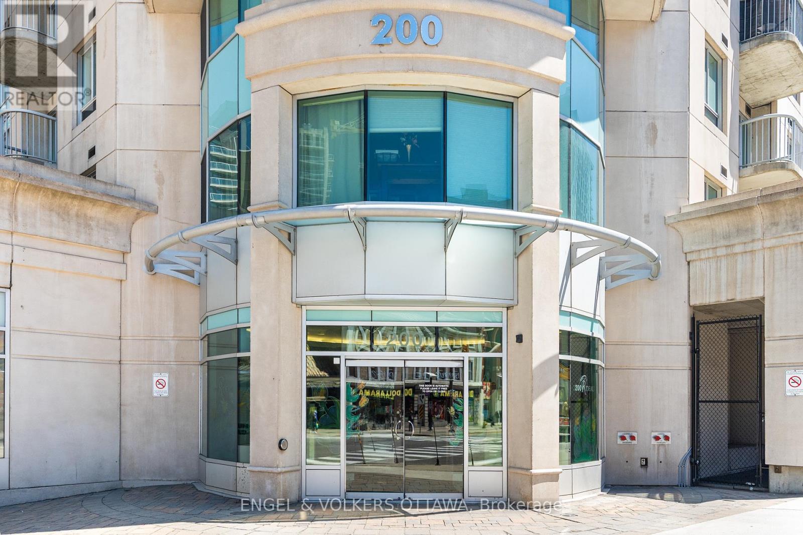 202 - 200 Rideau Street, Ottawa, Ontario  K1N 5Y1 - Photo 2 - X13169970
