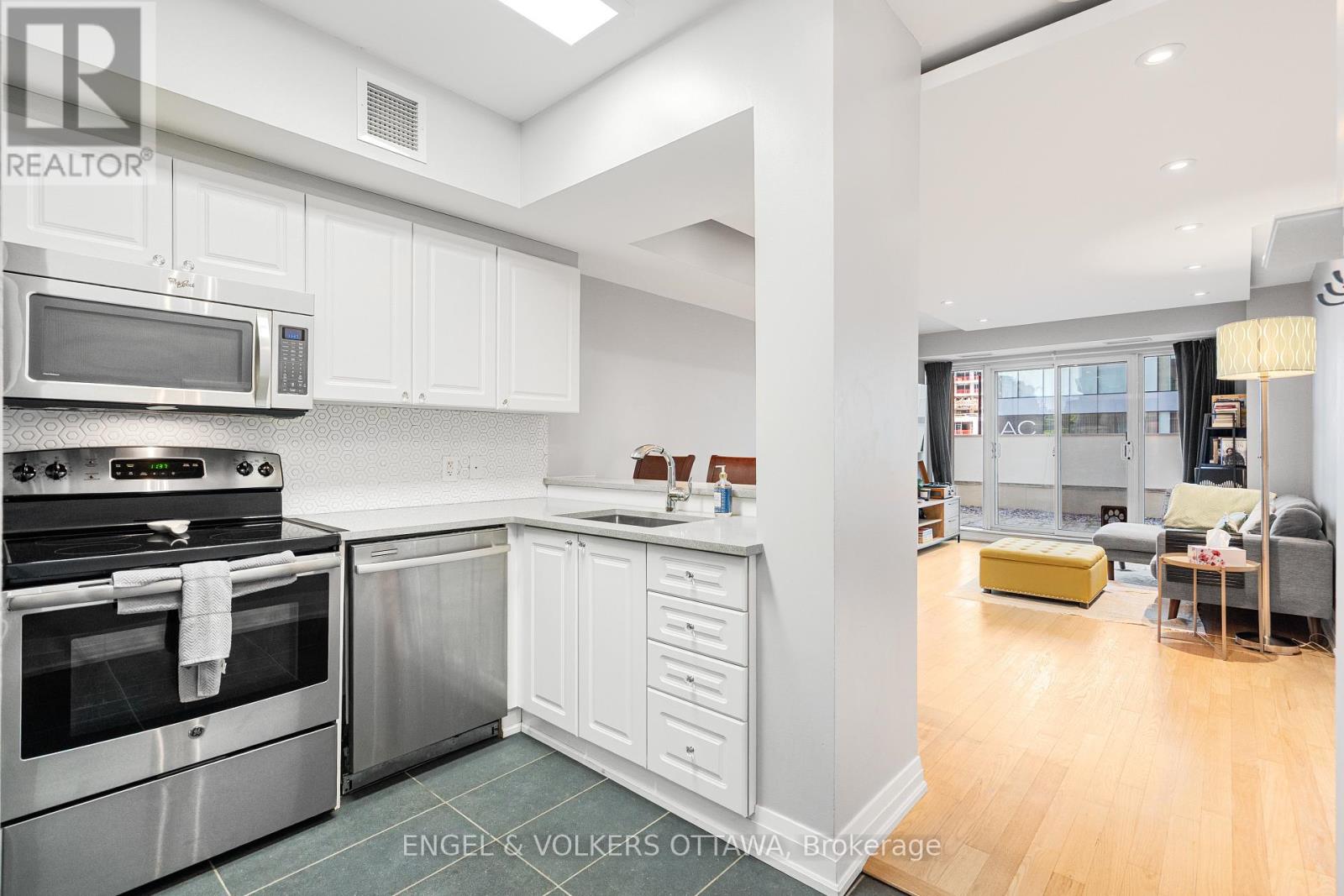 202 - 200 Rideau Street, Ottawa, Ontario  K1N 5Y1 - Photo 6 - X13169970