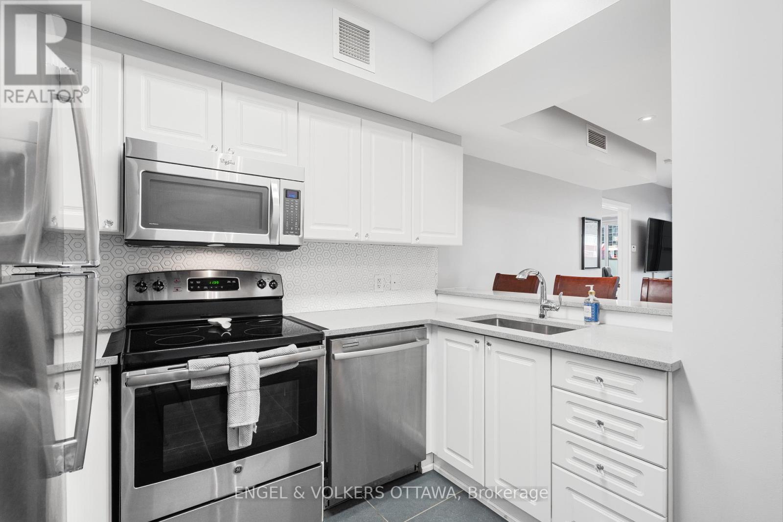 202 - 200 Rideau Street, Ottawa, Ontario  K1N 5Y1 - Photo 7 - X13169970
