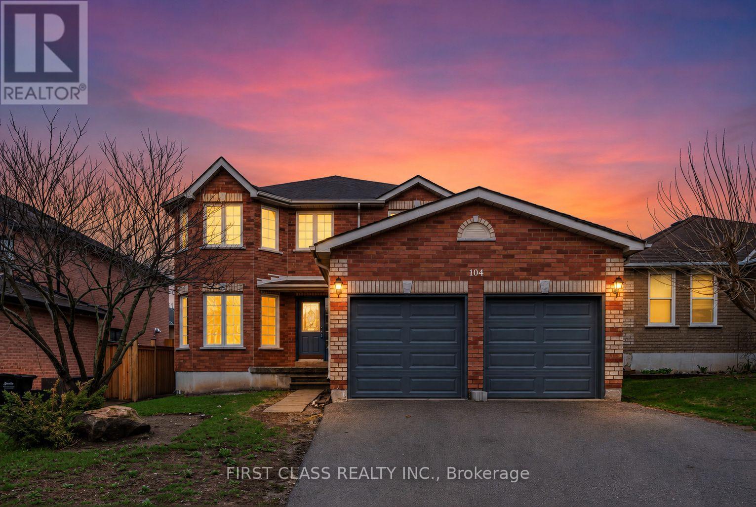 104 CHALMERS DRIVE, Barrie, Ontario
