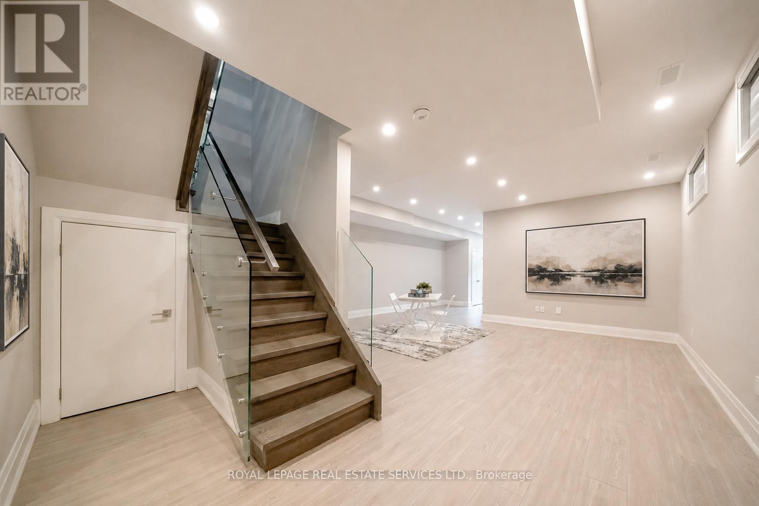 25a Tecumseth Avenue, Mississauga, Ontario  L5G 1K5 - Photo 20 - W13161950