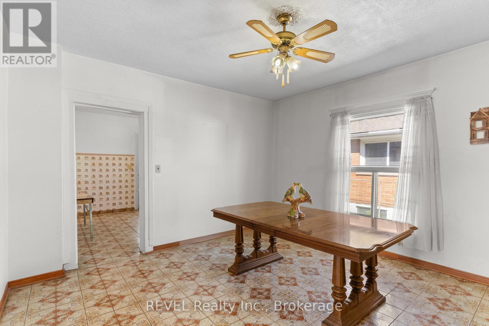 6401 Taylor Street, Niagara Falls, Ontario  L2G 2E9 - Photo 11 - X13170044