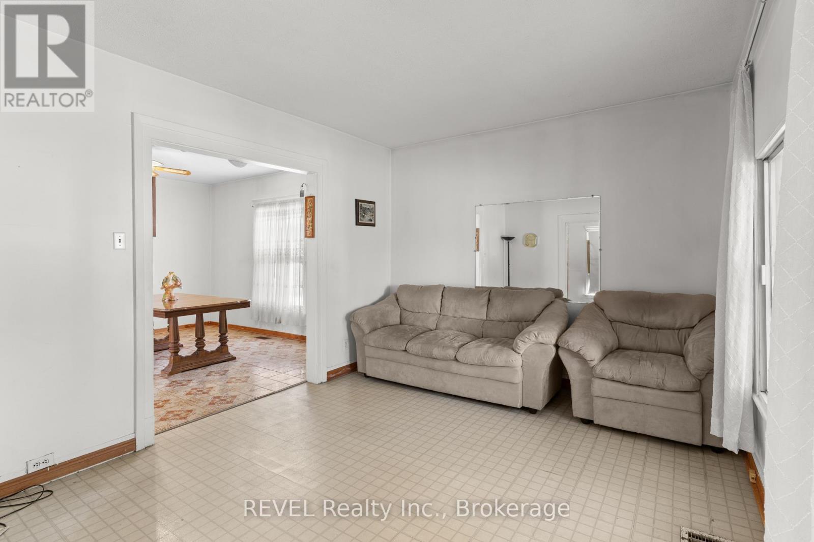 6401 Taylor Street, Niagara Falls, Ontario  L2G 2E9 - Photo 5 - X13170044