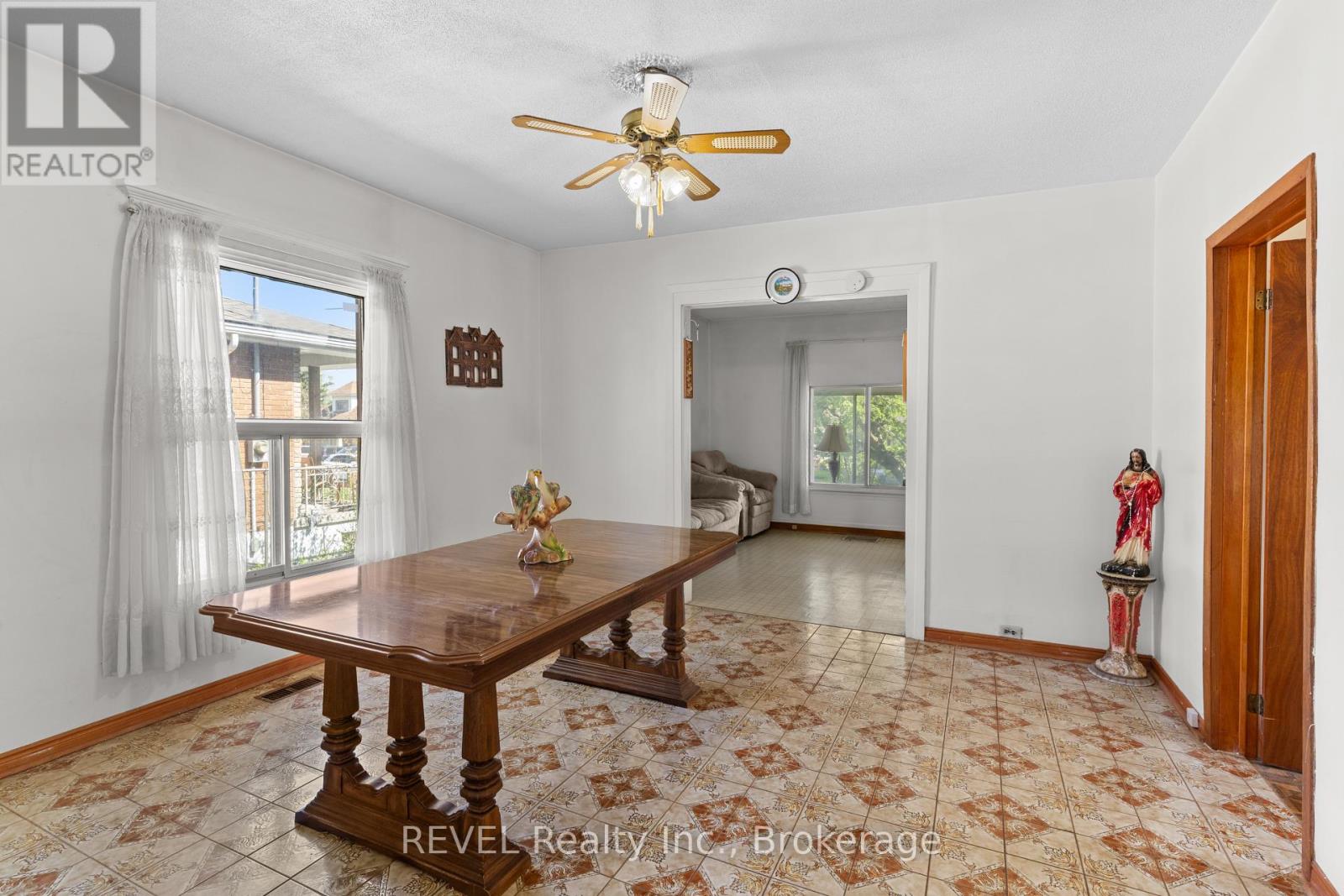 6401 Taylor Street, Niagara Falls, Ontario  L2G 2E9 - Photo 9 - X13170044
