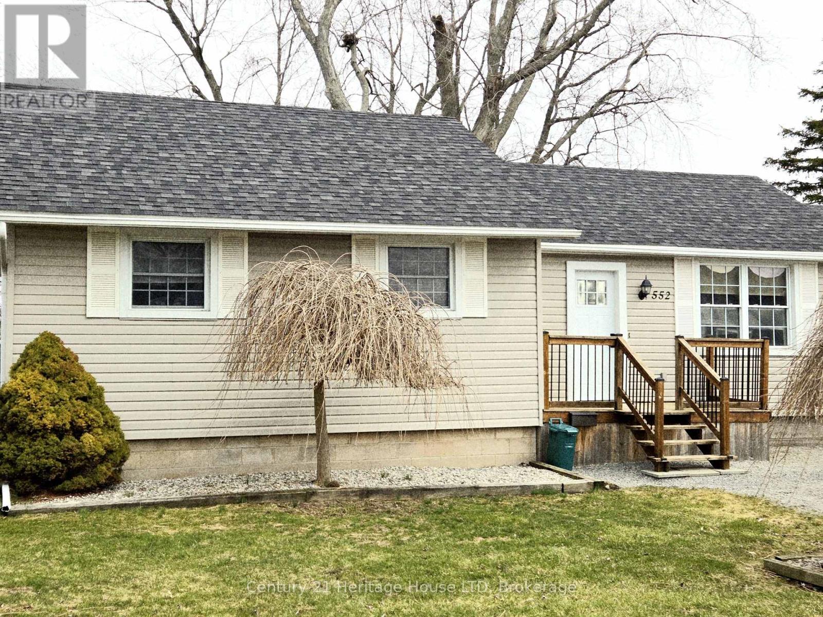 552 Lakeview Road, Fort Erie, Ontario  L2A 4W6 - Photo 2 - X13170080