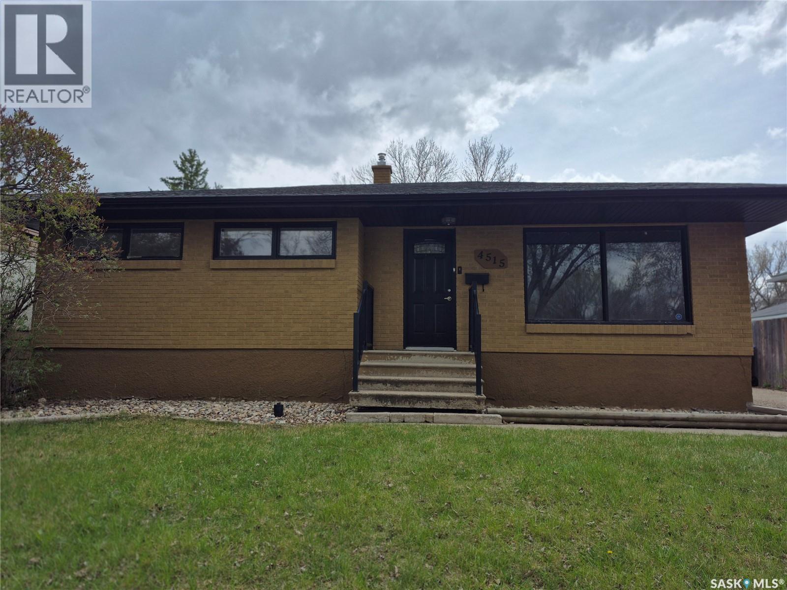 4515 Sherwood Drive, Regina, Saskatchewan  S4R 3B3 - Photo 1 - SK036979