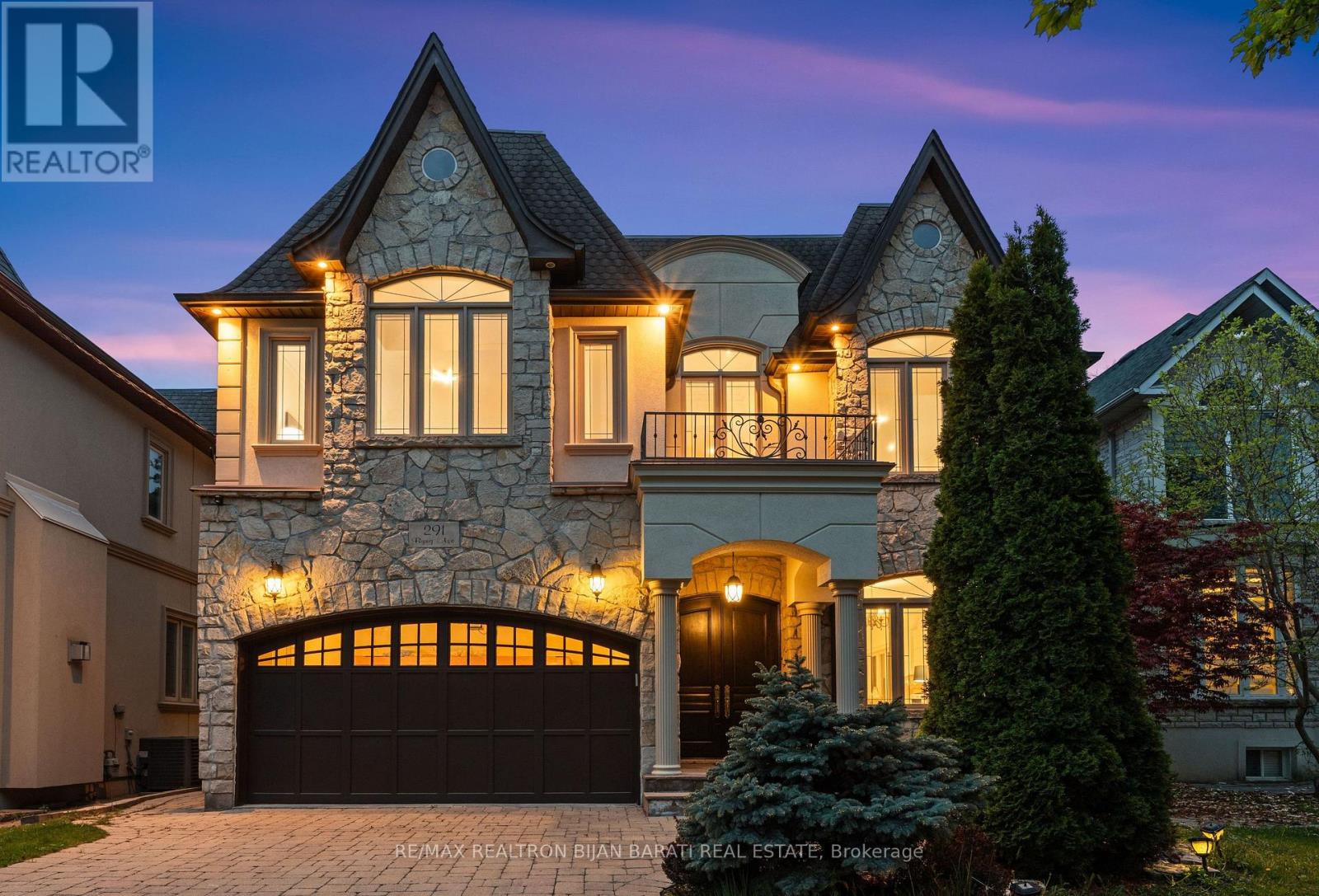 291 BYNG AVENUE, Toronto, Ontario