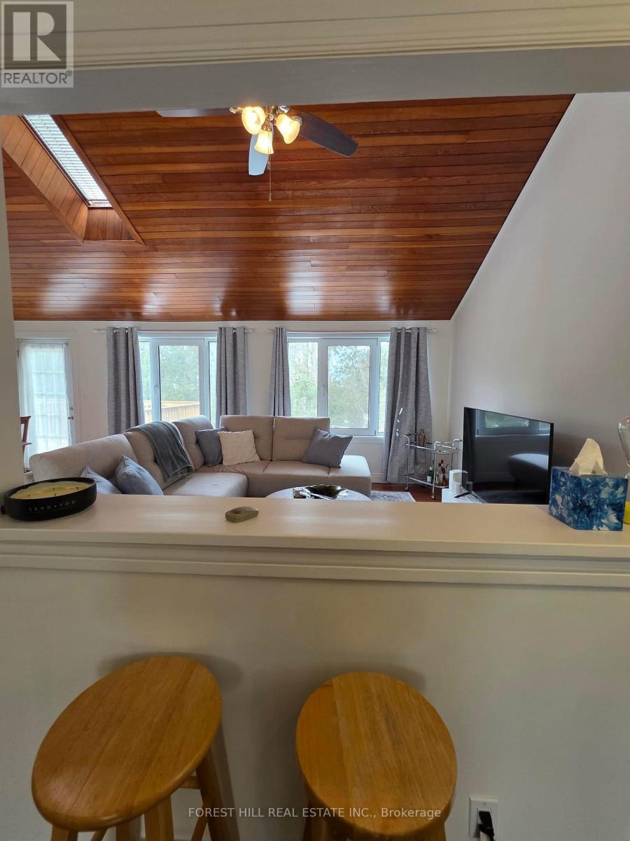 859 Lakeshore Road E, Oro-Medonte, Ontario  L0L 1T0 - Photo 7 - S12991816