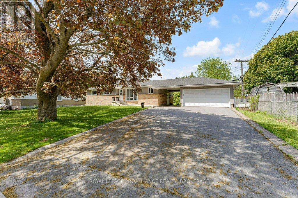 168 Avenue Road, Kingston, Ontario K7M 1C5 - Photo 1 - X13169812