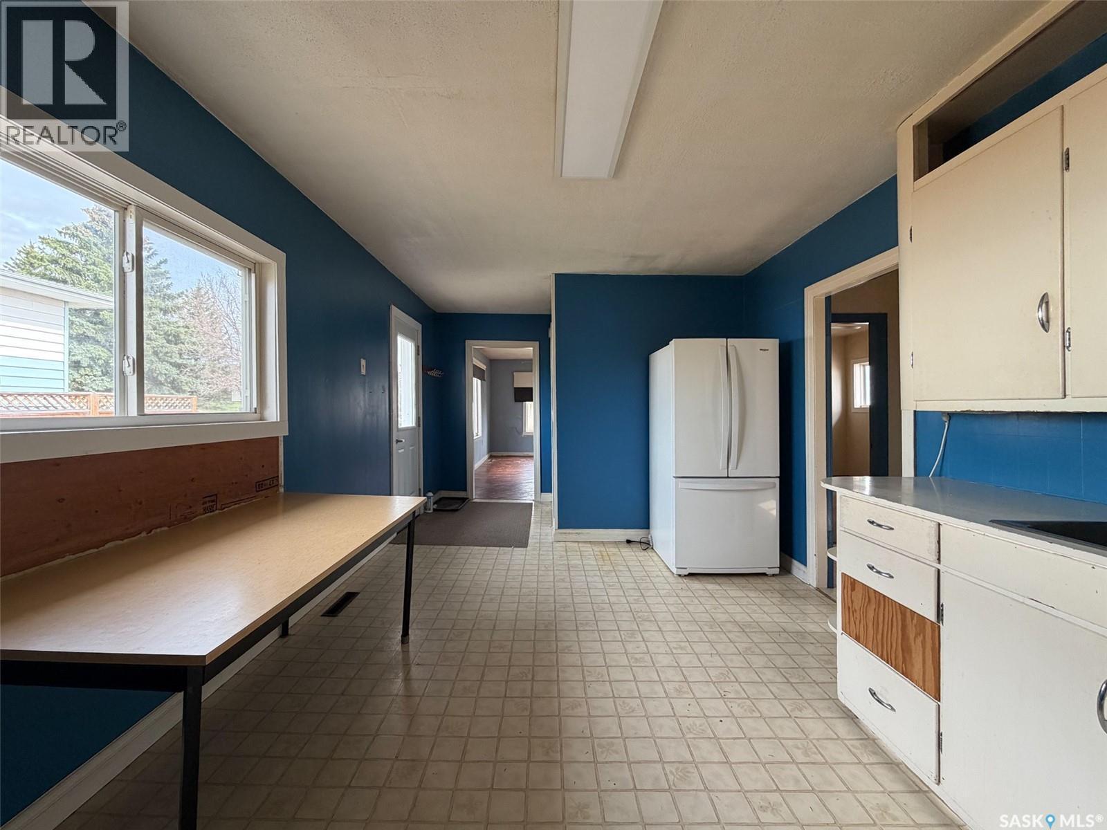102 Wayne Street, Abbey, Saskatchewan  S0N 0A0 - Photo 14 - SK008624