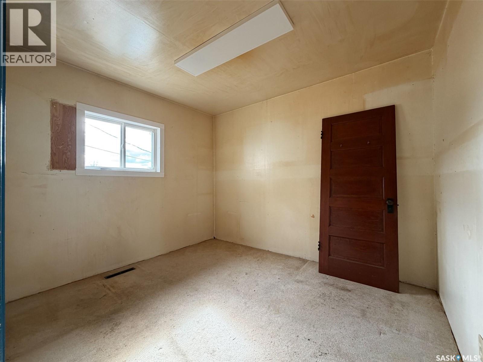 102 Wayne Street, Abbey, Saskatchewan  S0N 0A0 - Photo 19 - SK008624