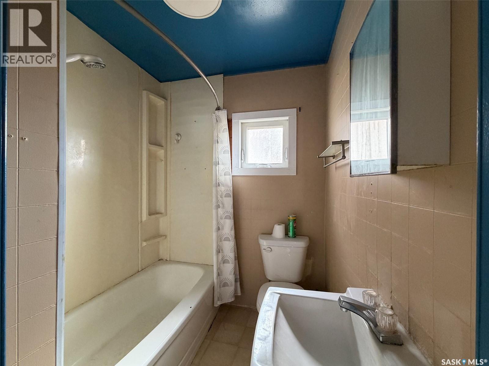 102 Wayne Street, Abbey, Saskatchewan  S0N 0A0 - Photo 17 - SK008624