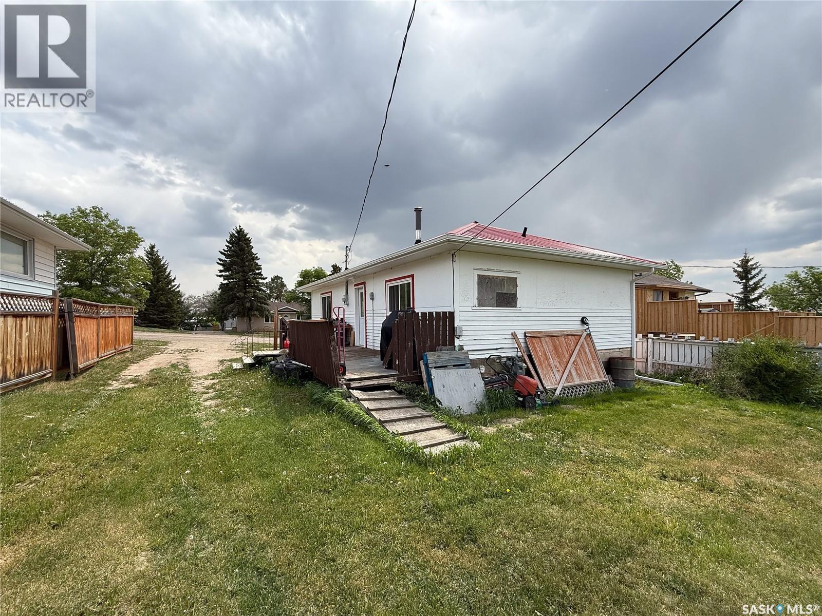 102 Wayne Street, Abbey, Saskatchewan  S0N 0A0 - Photo 39 - SK008624