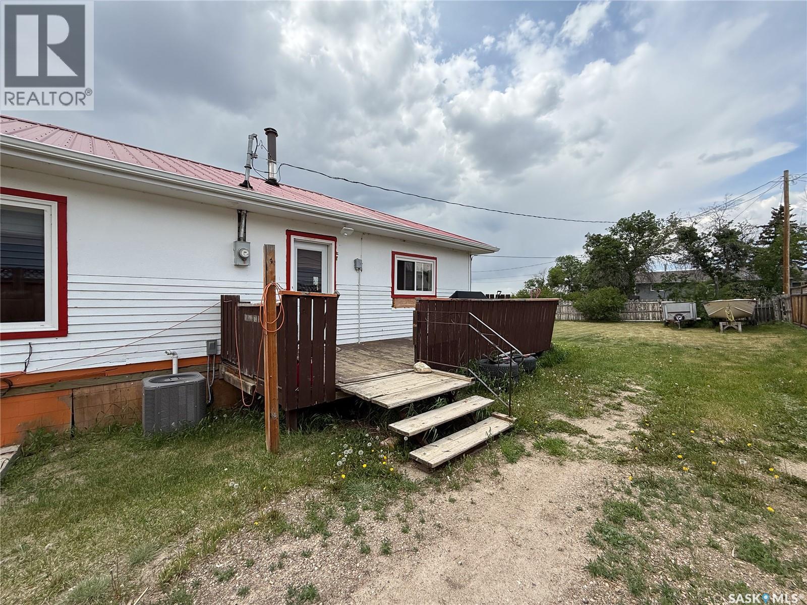 102 Wayne Street, Abbey, Saskatchewan  S0N 0A0 - Photo 33 - SK008624