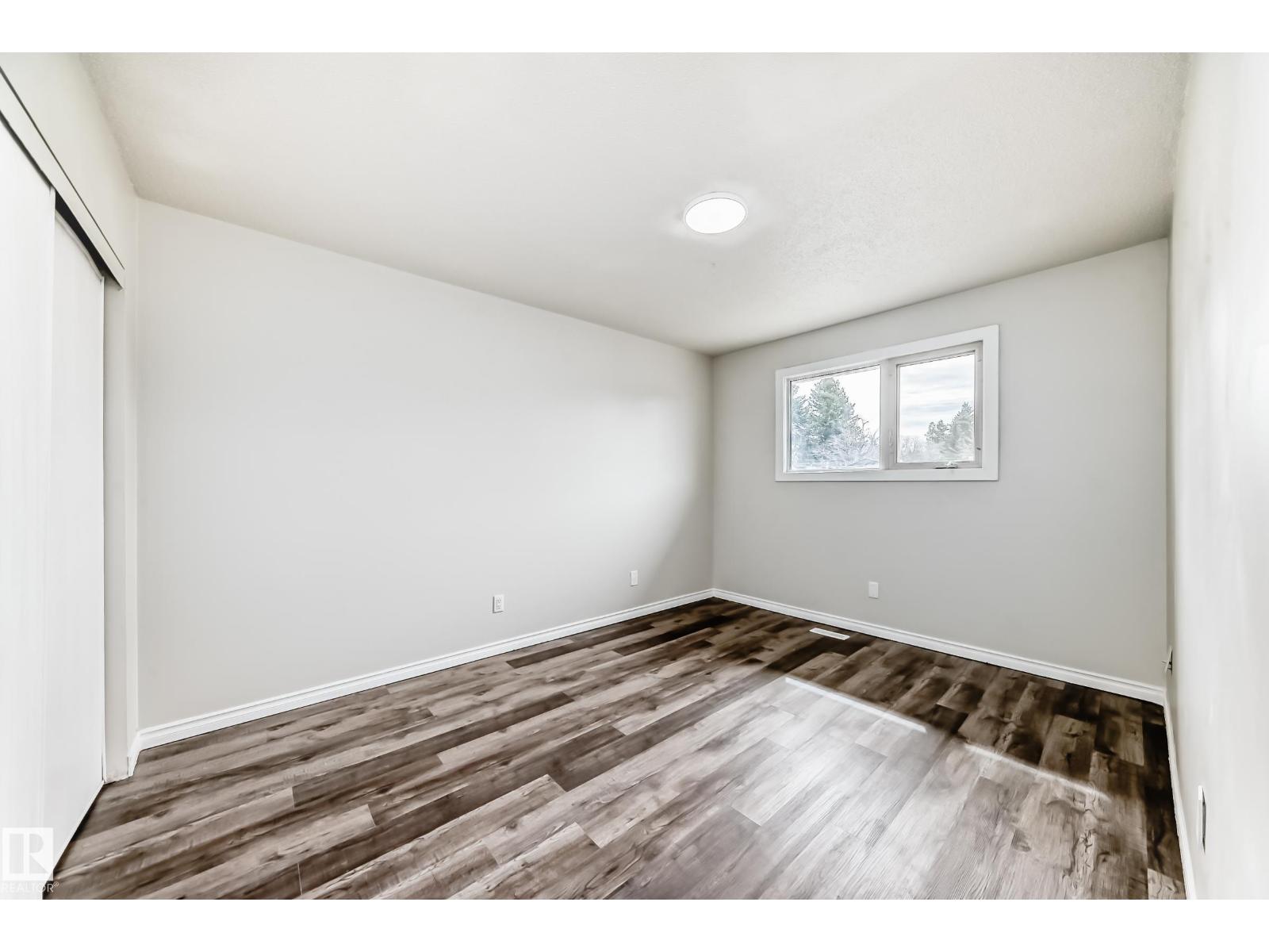 8615 42a Av Nw, Edmonton, Alberta  T6K 1E6 - Photo 17 - E4489798