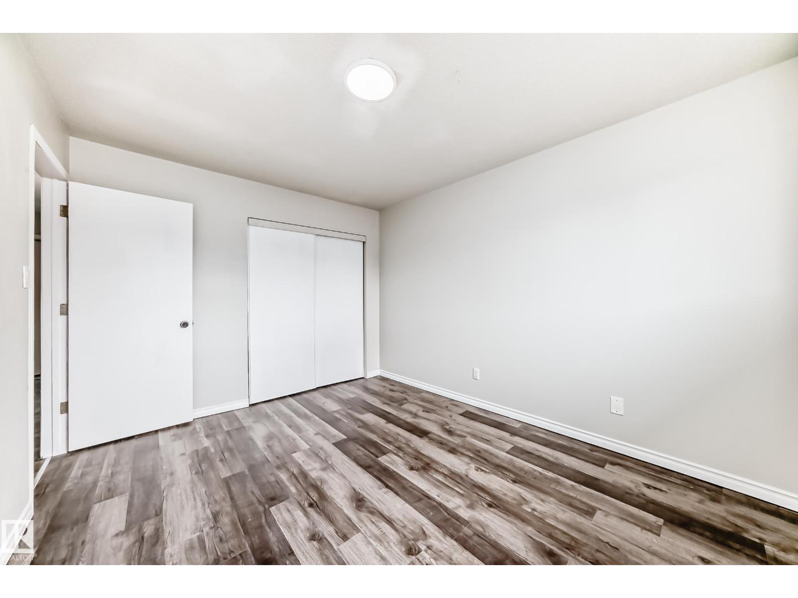 8615 42a Av Nw, Edmonton, Alberta  T6K 1E6 - Photo 20 - E4489798