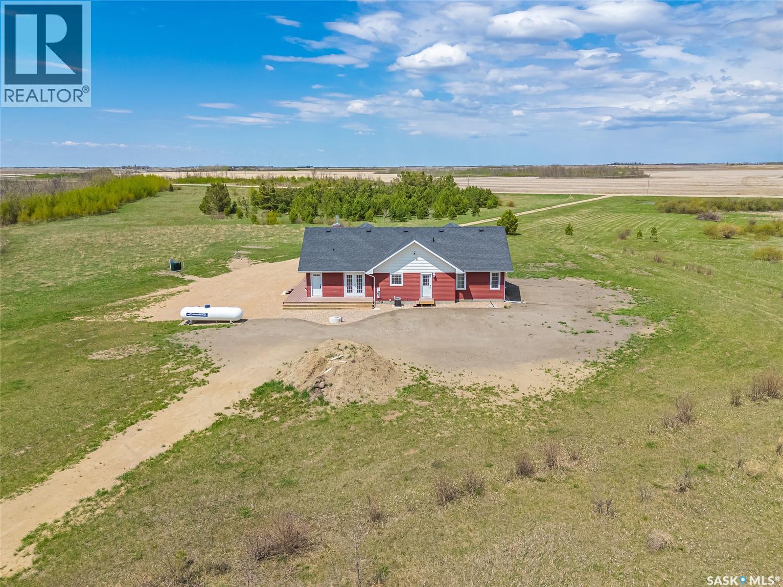 Warman Grid Road Acreage, Corman Park Rm No. 344, Saskatchewan  S0K 0E7 - Photo 1 - SK029904