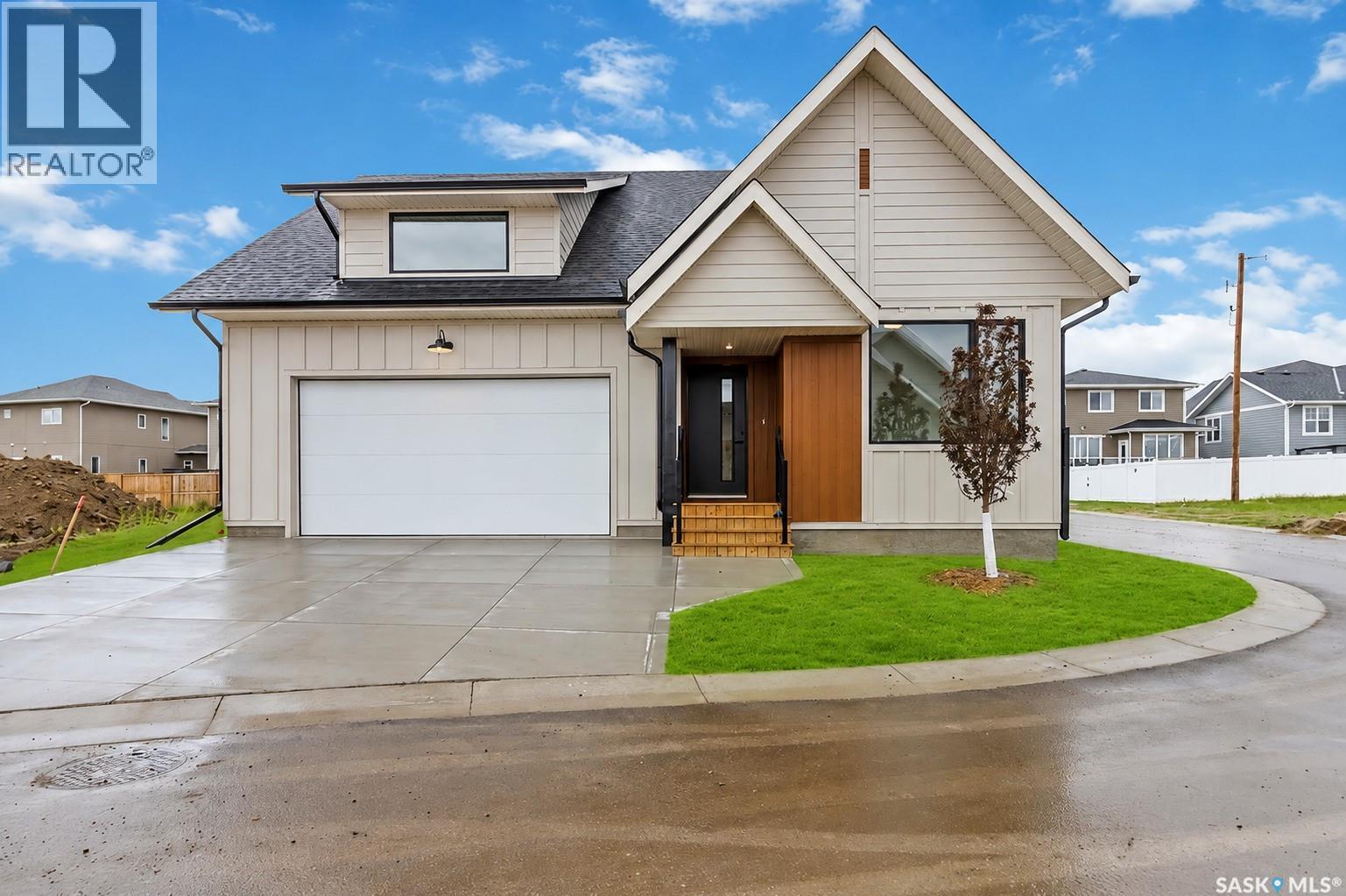 29 105 Hathway Crescent, Saskatoon, Saskatchewan  S7V 0P5 - Photo 1 - SK030142
