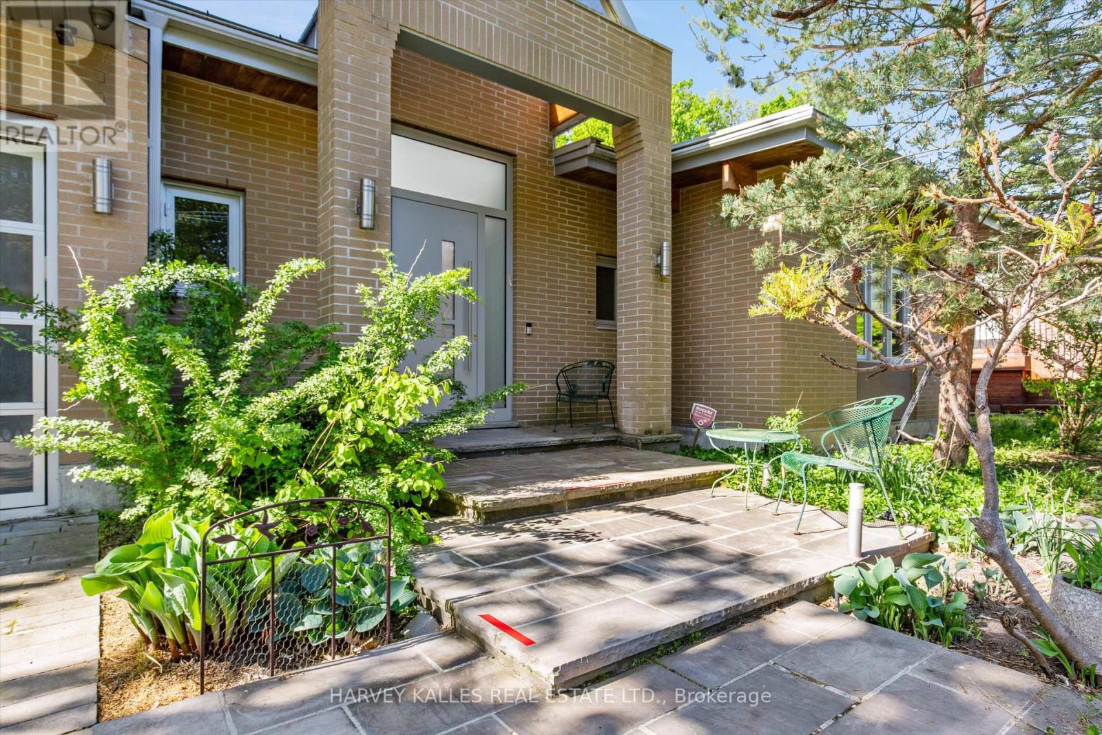51 Hi Mount Drive, Toronto, Ontario  M2K 1X3 - Photo 3 - C13169772