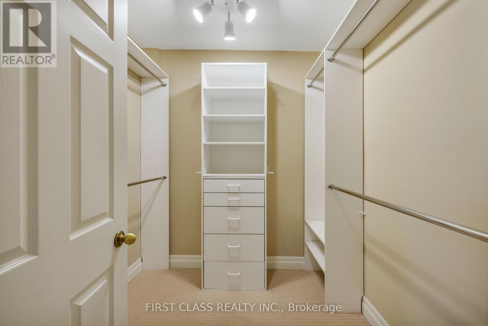 80 Douglas Drive, Toronto, Ontario  M4W 2B4 - Photo 10 - C13169784