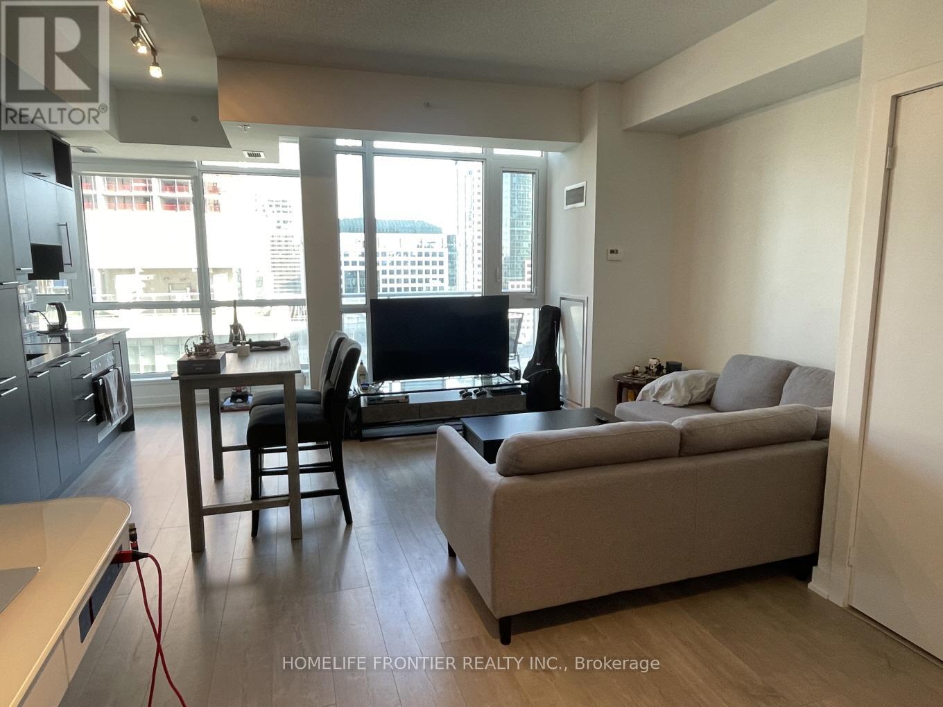 1606 - 30 Nelson Street, Toronto, Ontario  M5V 0H5 - Photo 3 - C13169928
