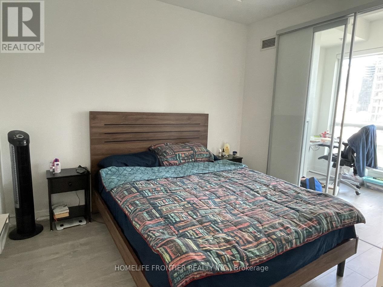 1606 - 30 Nelson Street, Toronto, Ontario  M5V 0H5 - Photo 8 - C13169928