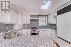 4 Blanchard Road, Toronto, Ontario  M4N 3L9 - Photo 11 - C13170070
