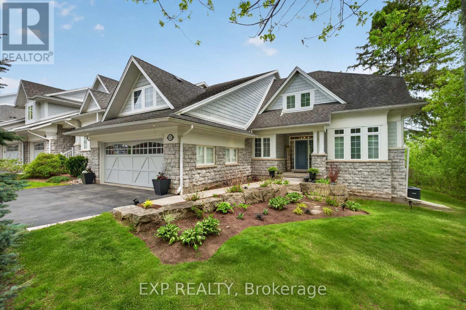 11 - 3 SIMS ESTATE PLACE, Kitchener, Ontario