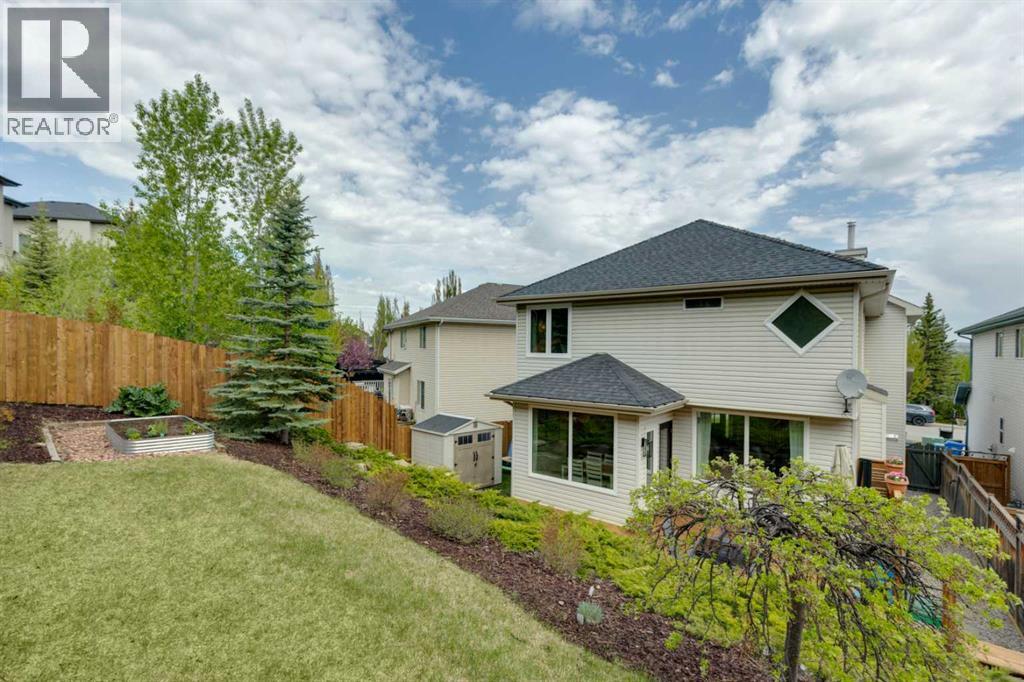 15 Valley Stream Manor Nw, Calgary, Alberta  T3B 5V9 - Photo 38 - A2307956