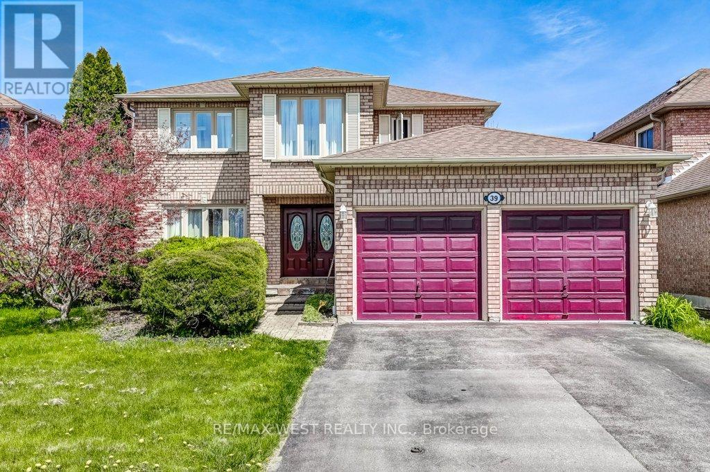 39 BRAEBROOK DRIVE, Whitby, Ontario