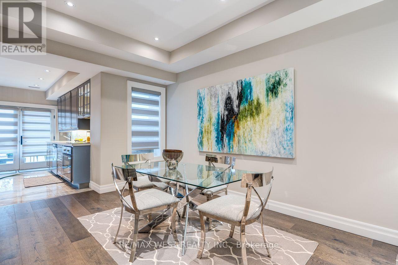 413 Leslie Street, Toronto, Ontario  M4M 3E3 - Photo 5 - E13170014
