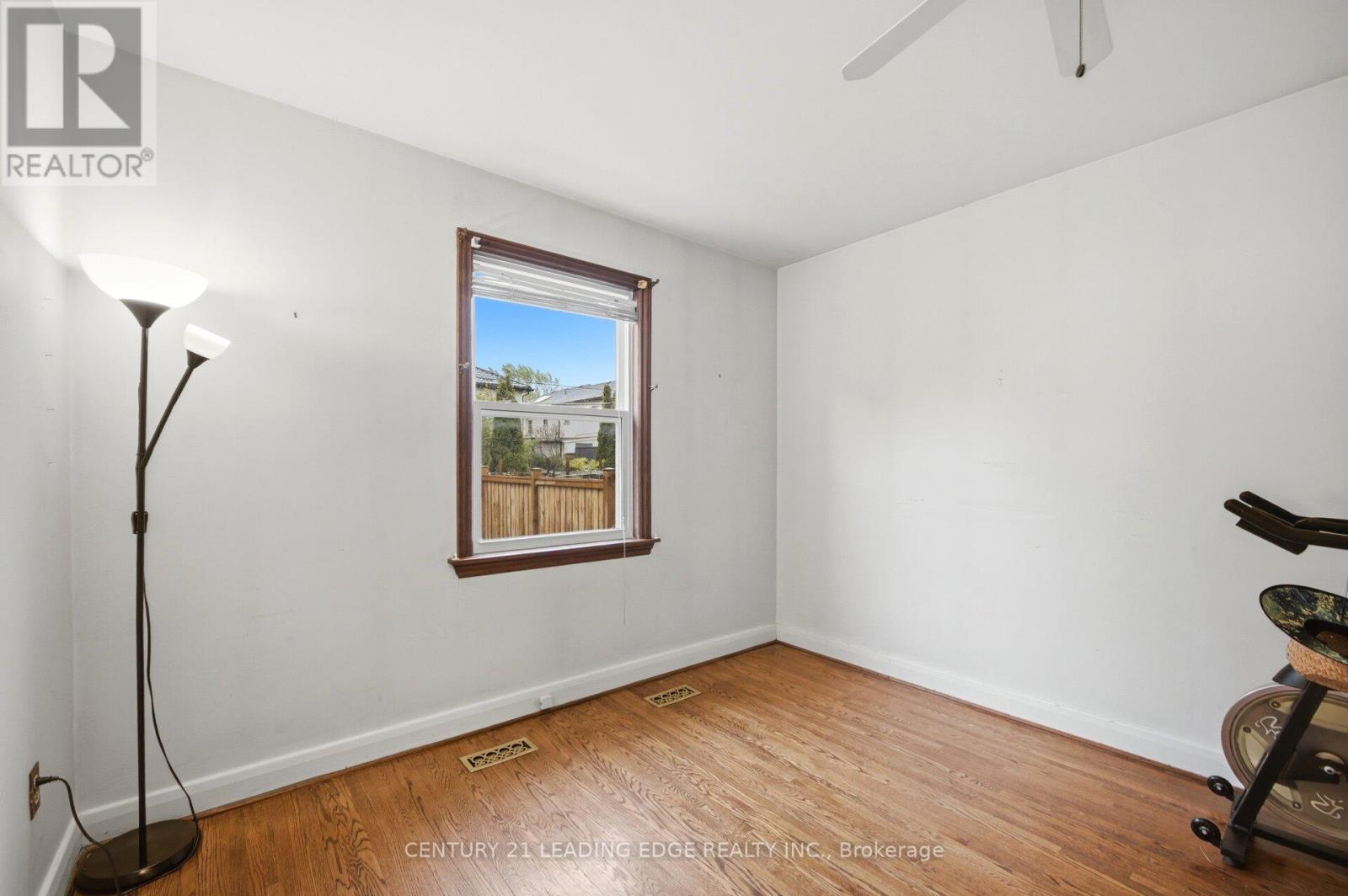 54 Lewiston Road, Toronto, Ontario  M1P 1X9 - Photo 14 - E13170032