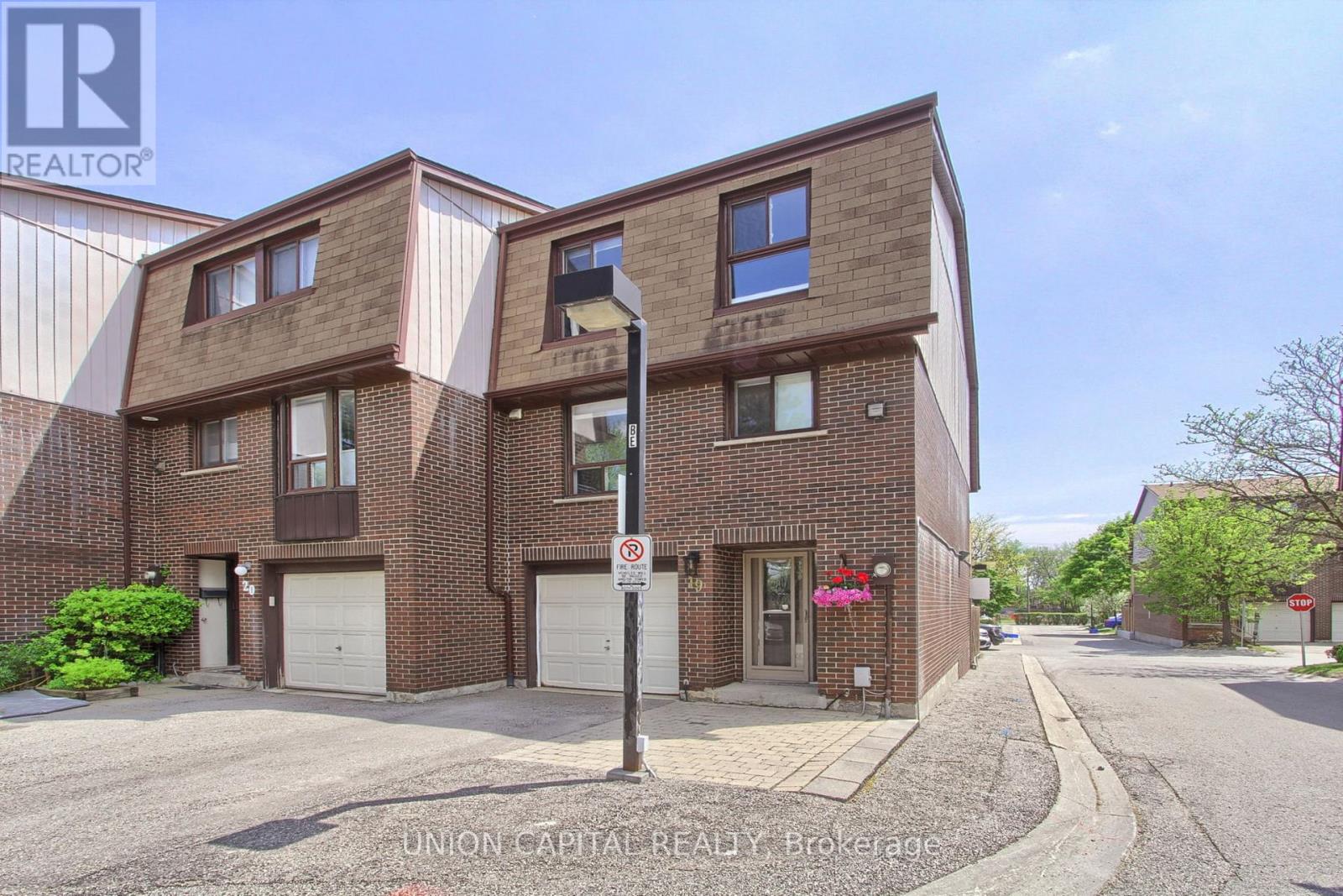 19 - 11 PLAISANCE ROAD, Richmond Hill, Ontario