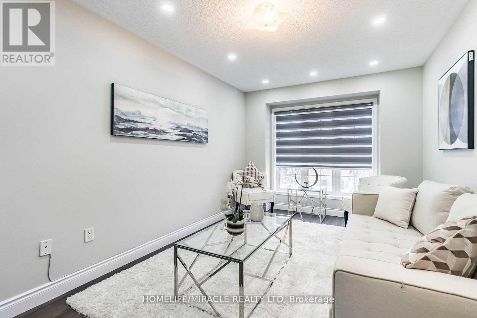 Upper - 17 Roadmaster Lane, Brampton, Ontario  L7A 3A9 - Photo 11 - W13168786
