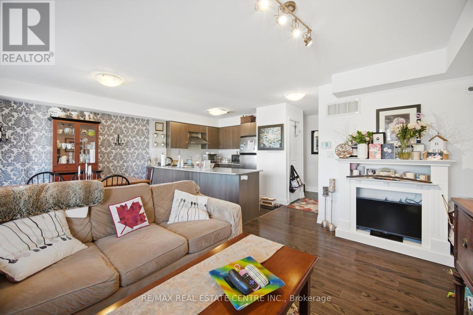 211 - 320 John Street, Markham, Ontario  L3T 0B1 - Photo 6 - N13169738