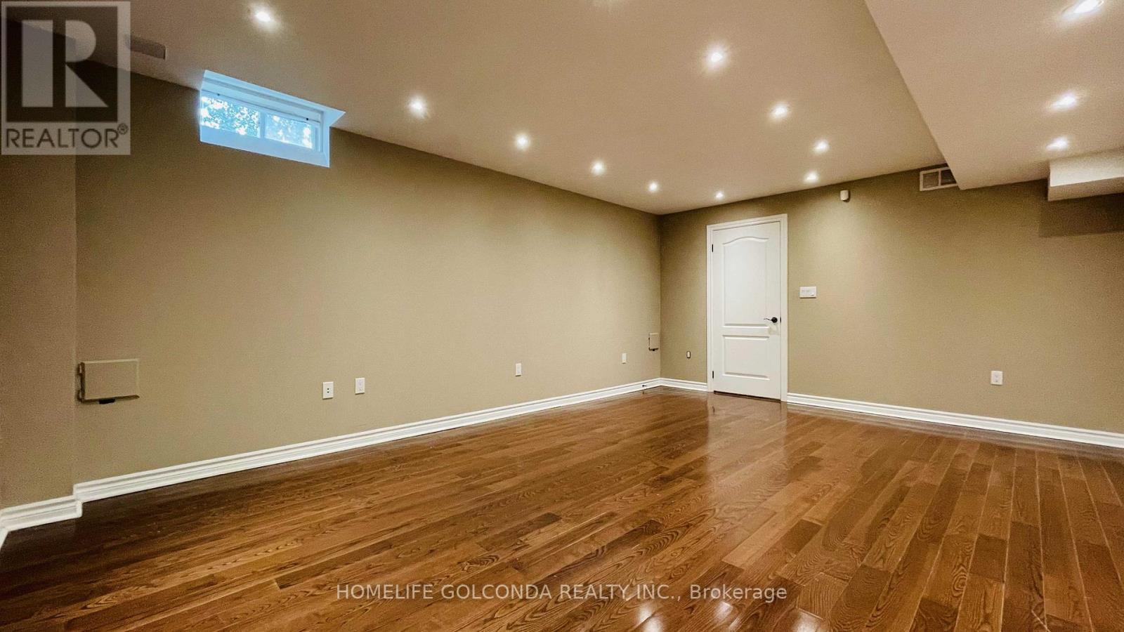 Lower - 110a Bond Crescent, Richmond Hill, Ontario  L4E 3L1 - Photo 14 - N13169828