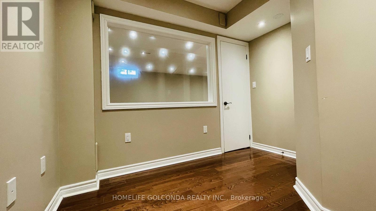 Lower - 110a Bond Crescent, Richmond Hill, Ontario  L4E 3L1 - Photo 17 - N13169828