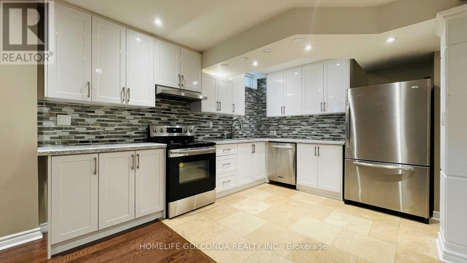 Lower - 110a Bond Crescent, Richmond Hill, Ontario  L4E 3L1 - Photo 4 - N13169828