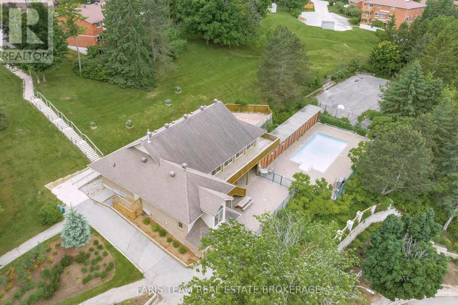 6 Pheasant Trail, Barrie, Ontario  L4N 6W4 - Photo 29 - S13169882