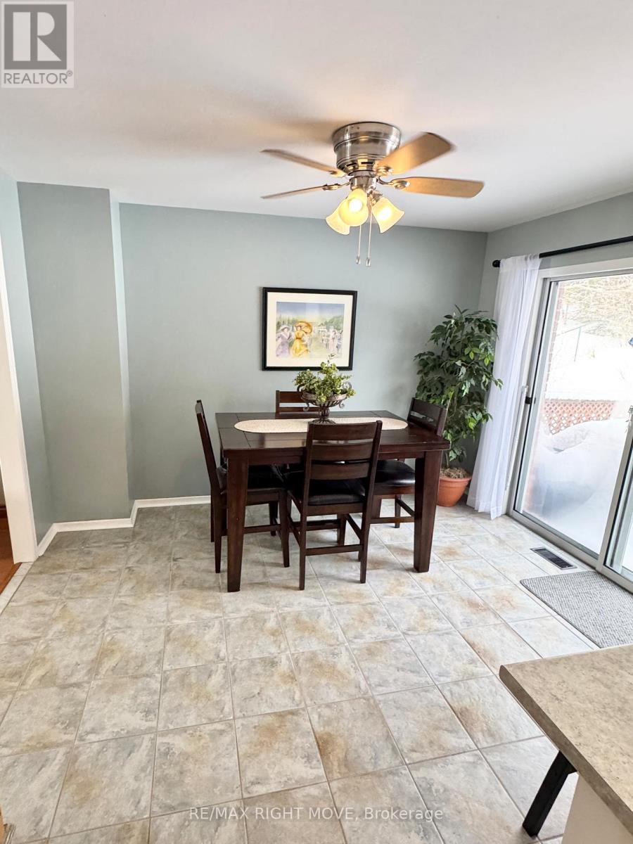 15 Watson Court, Orillia, Ontario  L3V 7S5 - Photo 7 - S13169936
