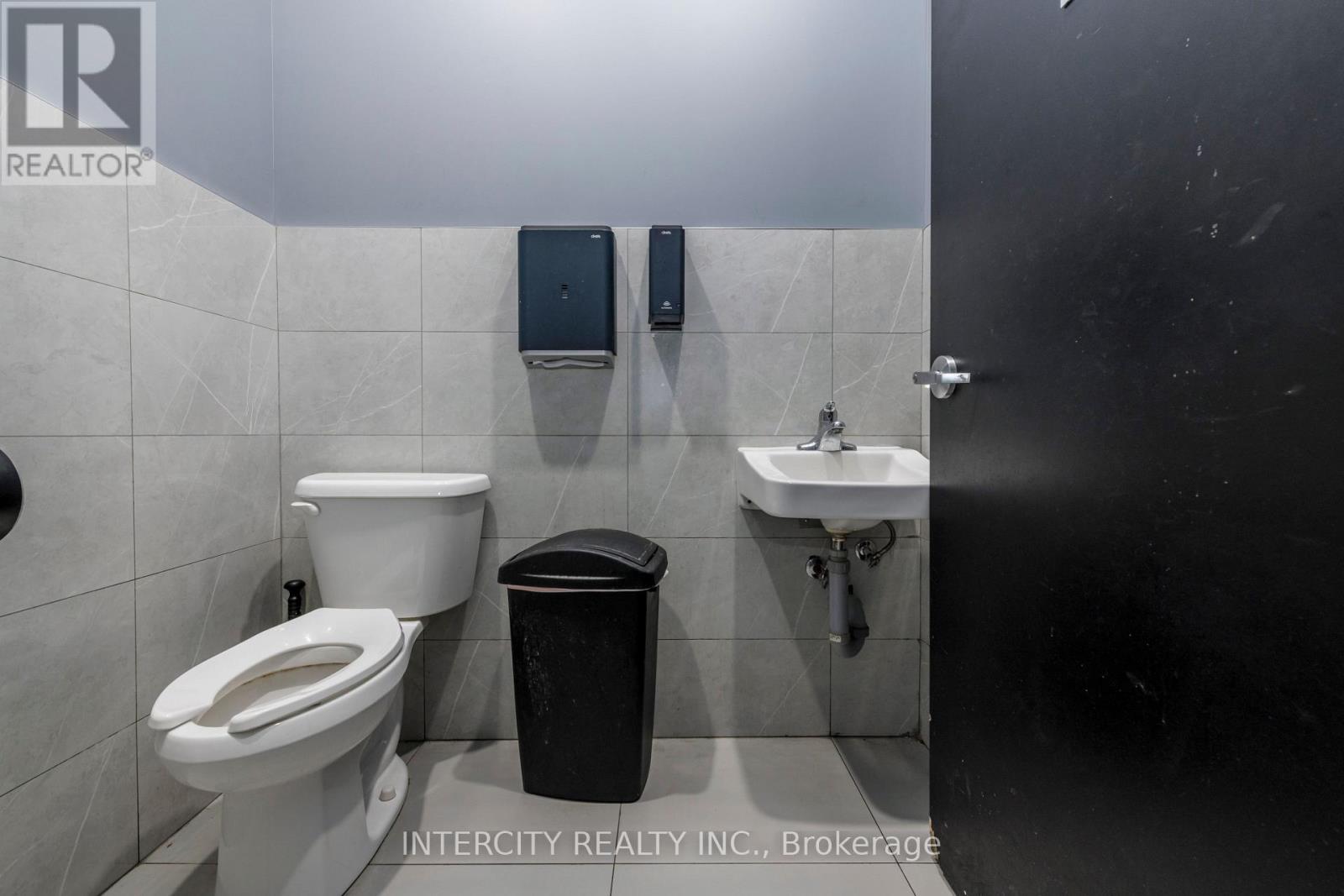 Unit 7 - 7 Anne Street S, Barrie, Ontario  L4N 2C4 - Photo 10 - S13170050