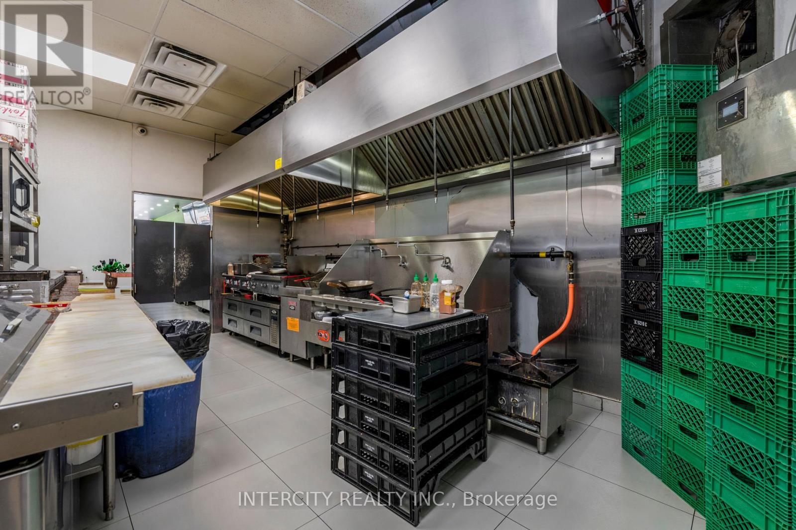 Unit 7 - 7 Anne Street S, Barrie, Ontario  L4N 2C4 - Photo 14 - S13170050