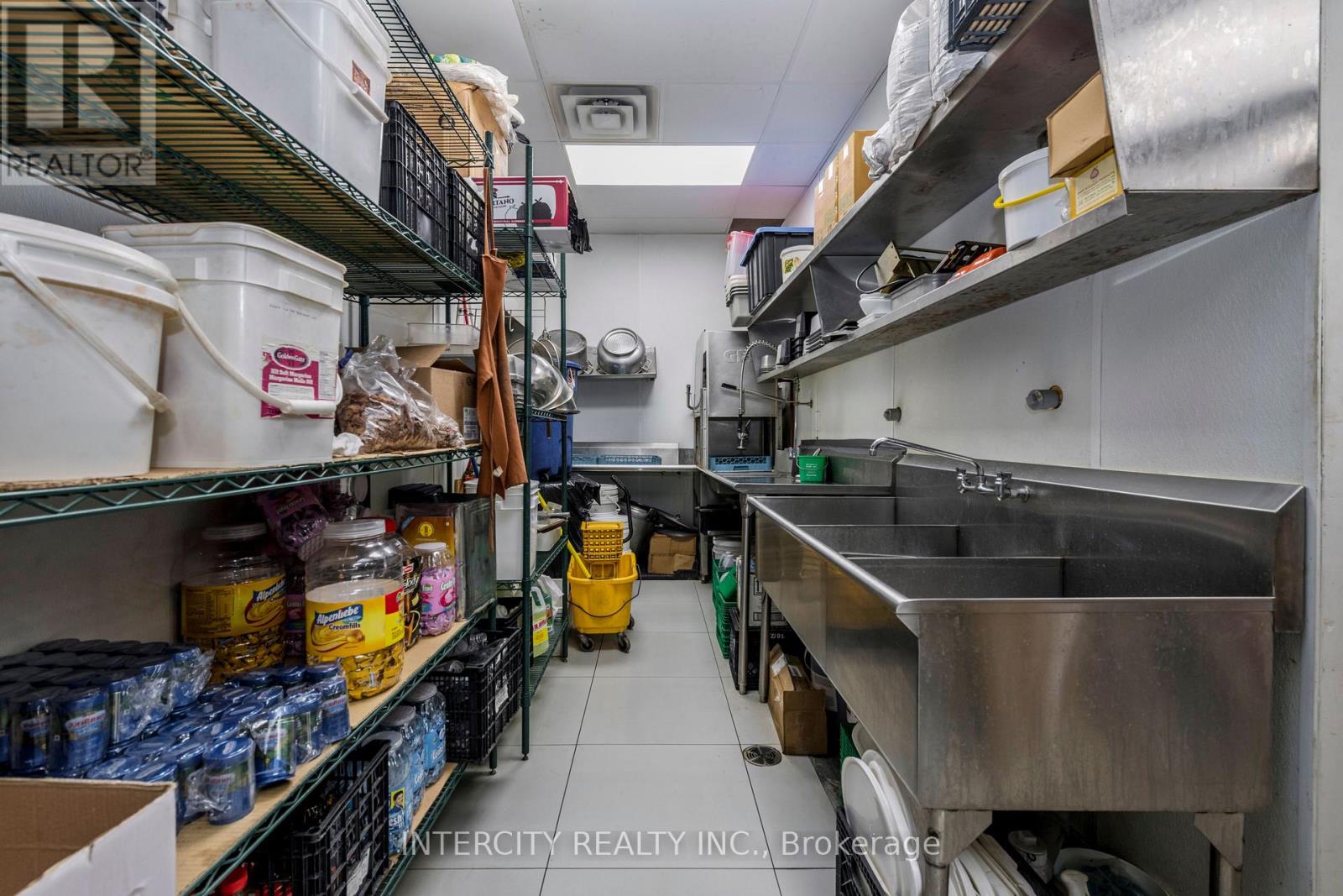 Unit 7 - 7 Anne Street S, Barrie, Ontario  L4N 2C4 - Photo 20 - S13170050