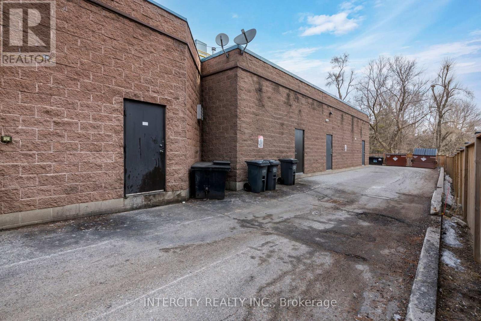 Unit 7 - 7 Anne Street S, Barrie, Ontario  L4N 2C4 - Photo 24 - S13170050