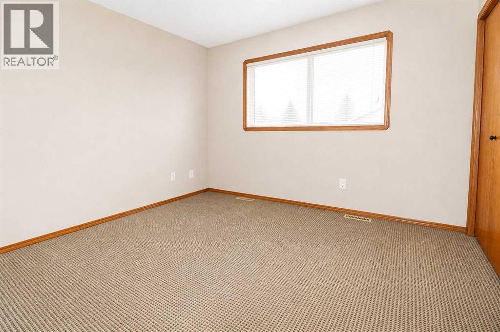 60 Vickers Close, Red Deer, Alberta T4R 0E6 - Photo 17 - A2307326