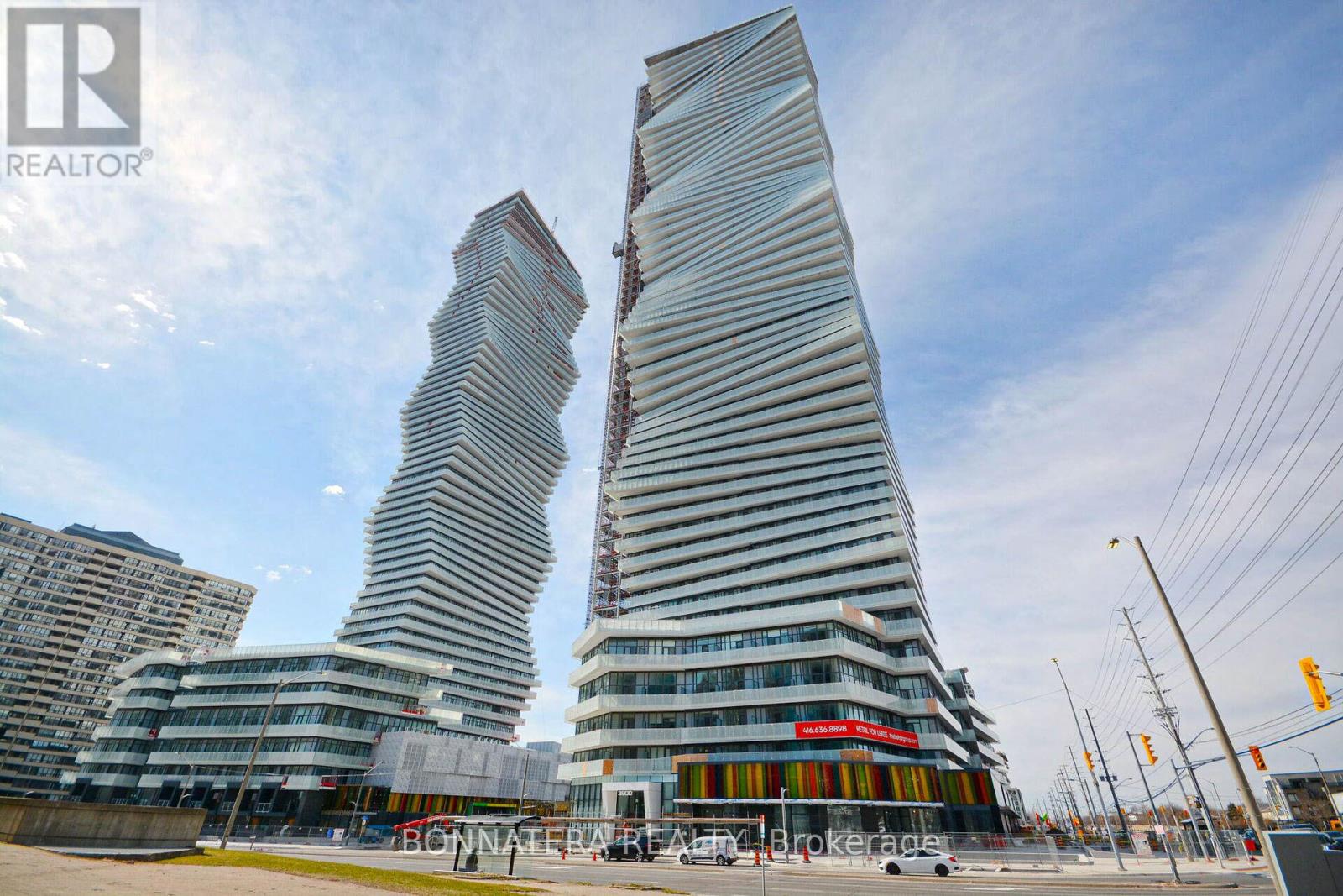 3904 - 3900 CONFEDERATION PARKWAY, Mississauga, Ontario